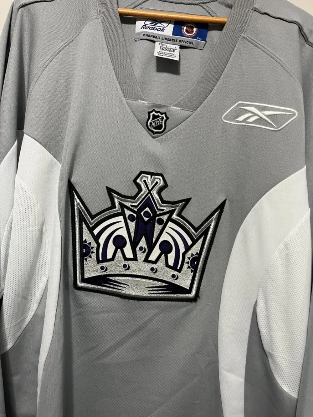 Vintage Los Angeles Kings NHL Practice Jersey - Picture 2 of 5